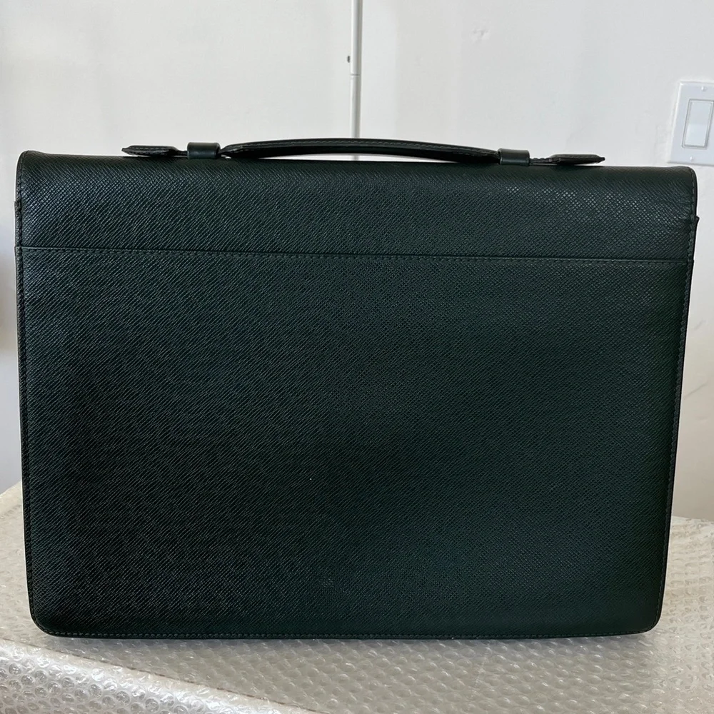 LV Taiga Leather Briefcase Unisex